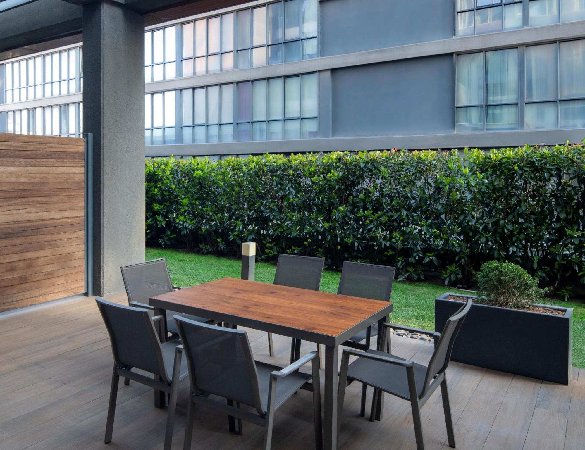 Movenpick Living Istanbul West Hotel Eksteriør billede