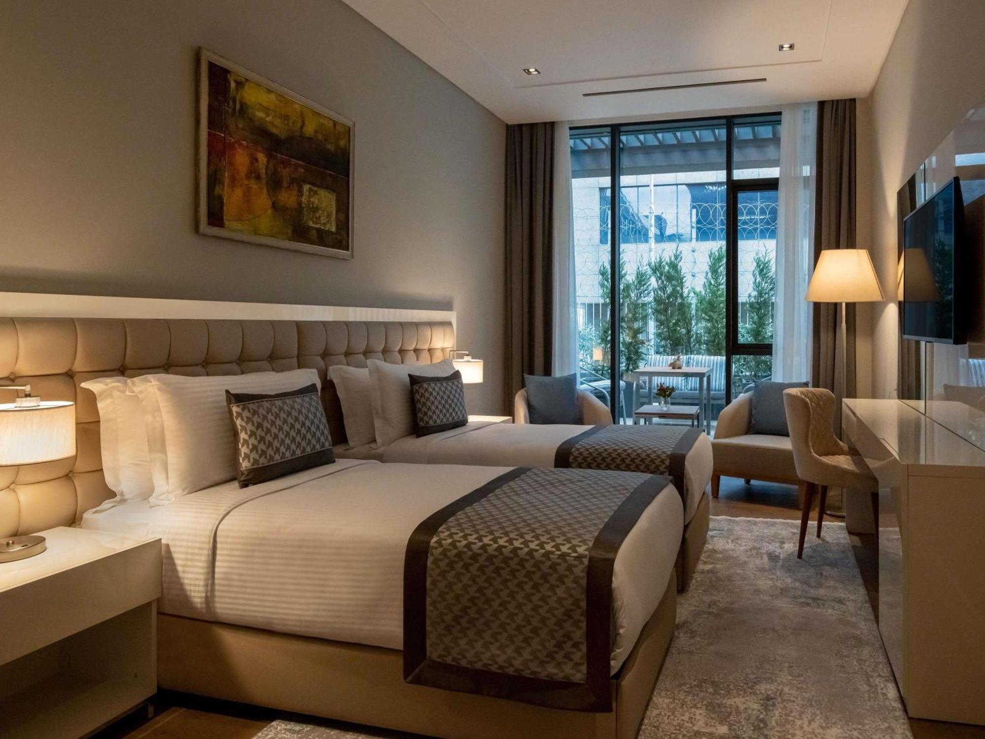 Movenpick Living Istanbul West Hotel Eksteriør billede