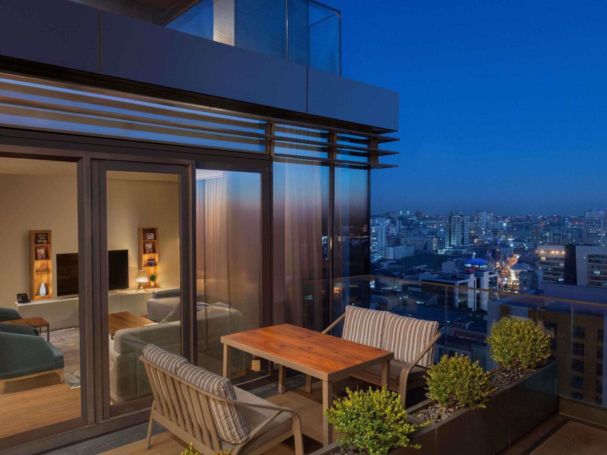 Movenpick Living Istanbul West Hotel Eksteriør billede