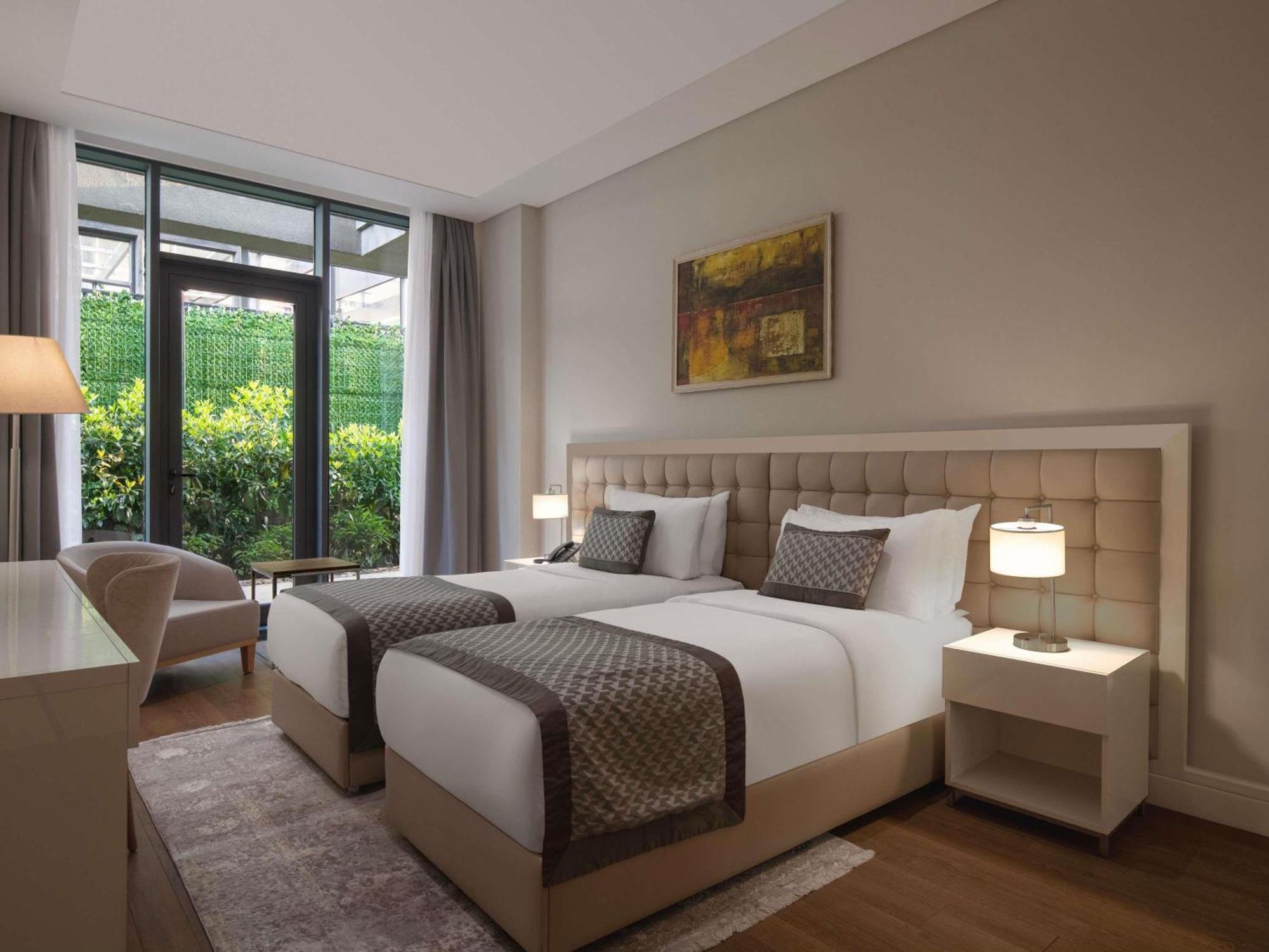 Movenpick Living Istanbul West Hotel Eksteriør billede