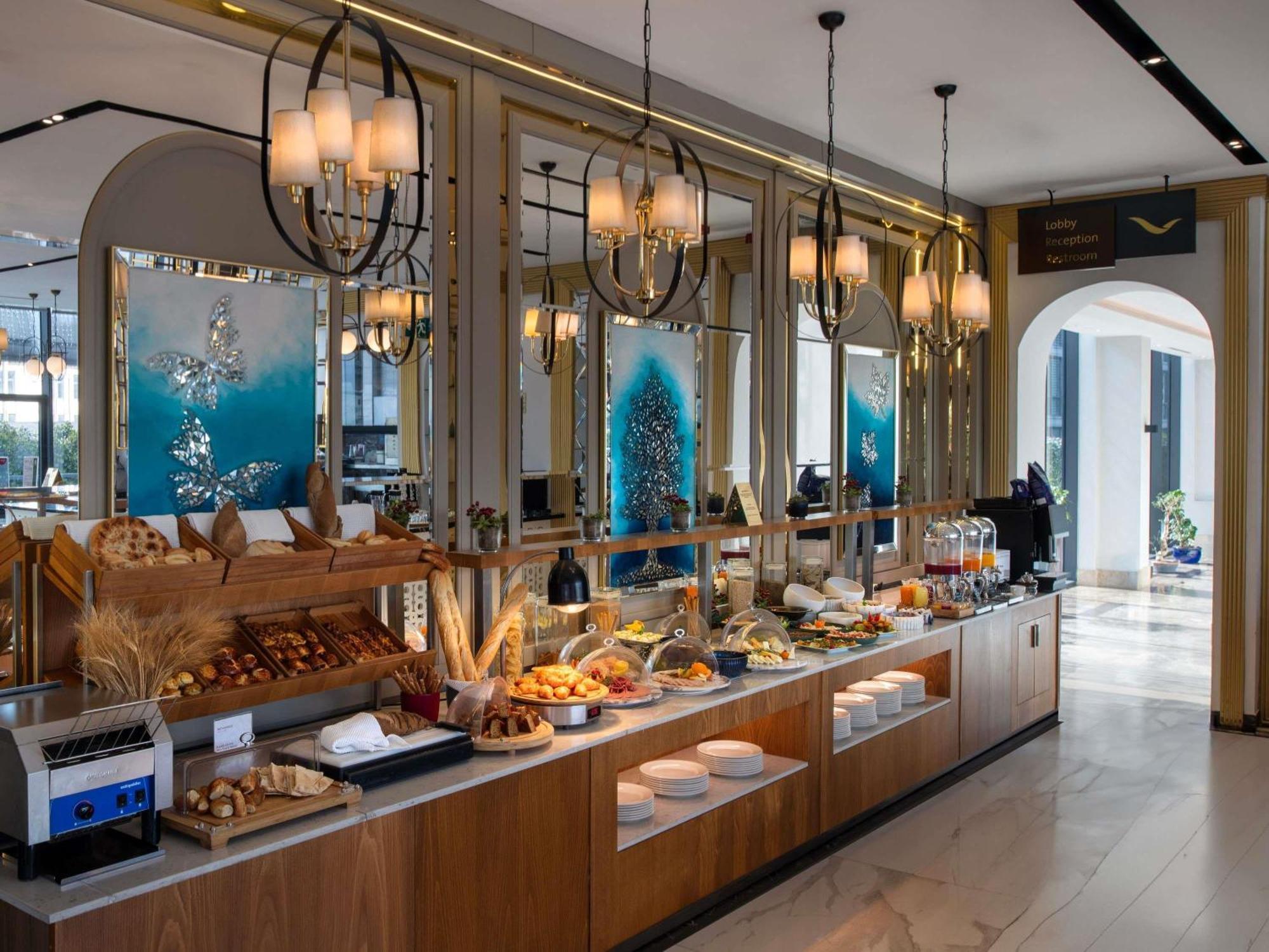 Movenpick Living Istanbul West Hotel Eksteriør billede