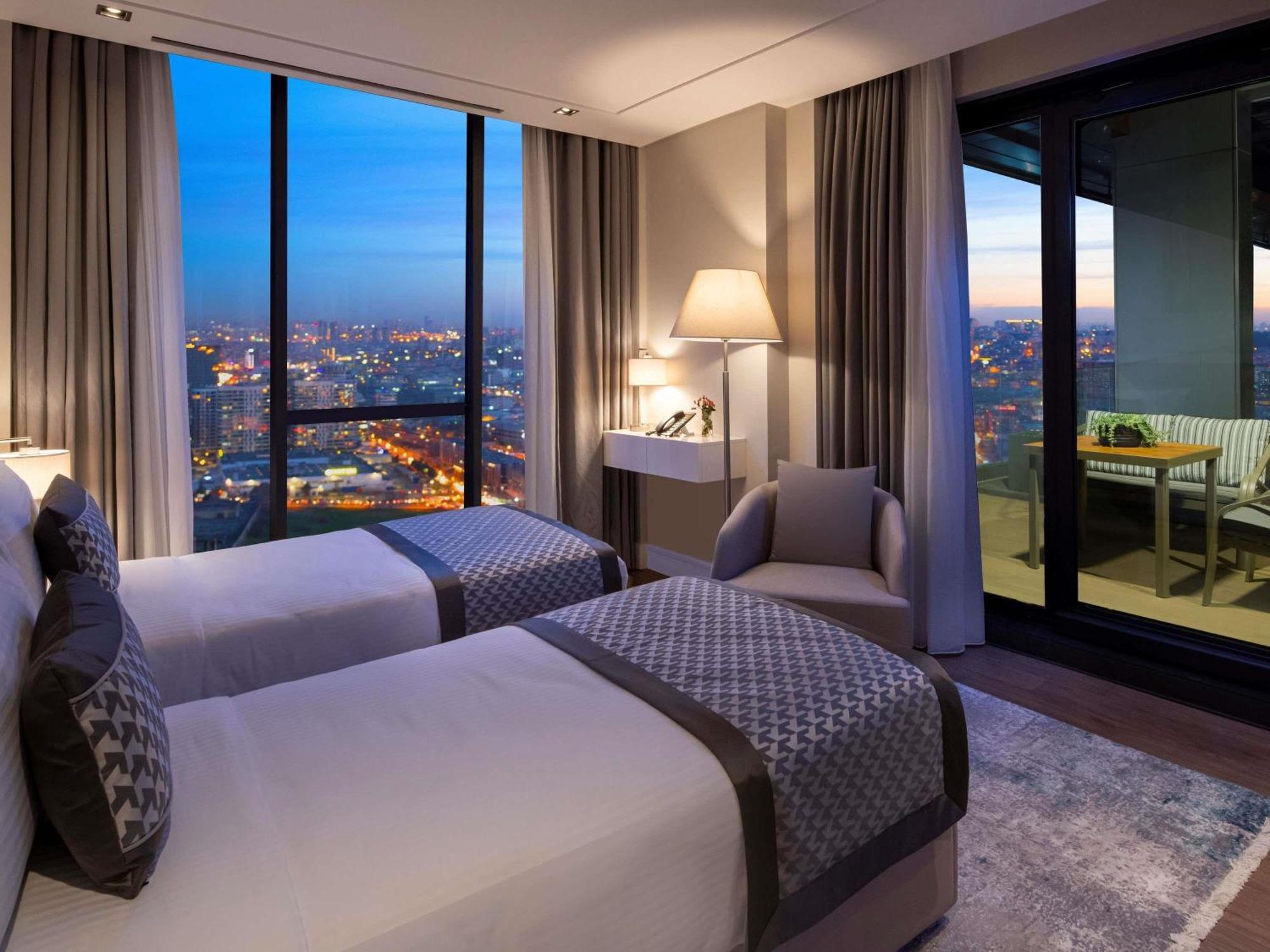 Movenpick Living Istanbul West Hotel Eksteriør billede