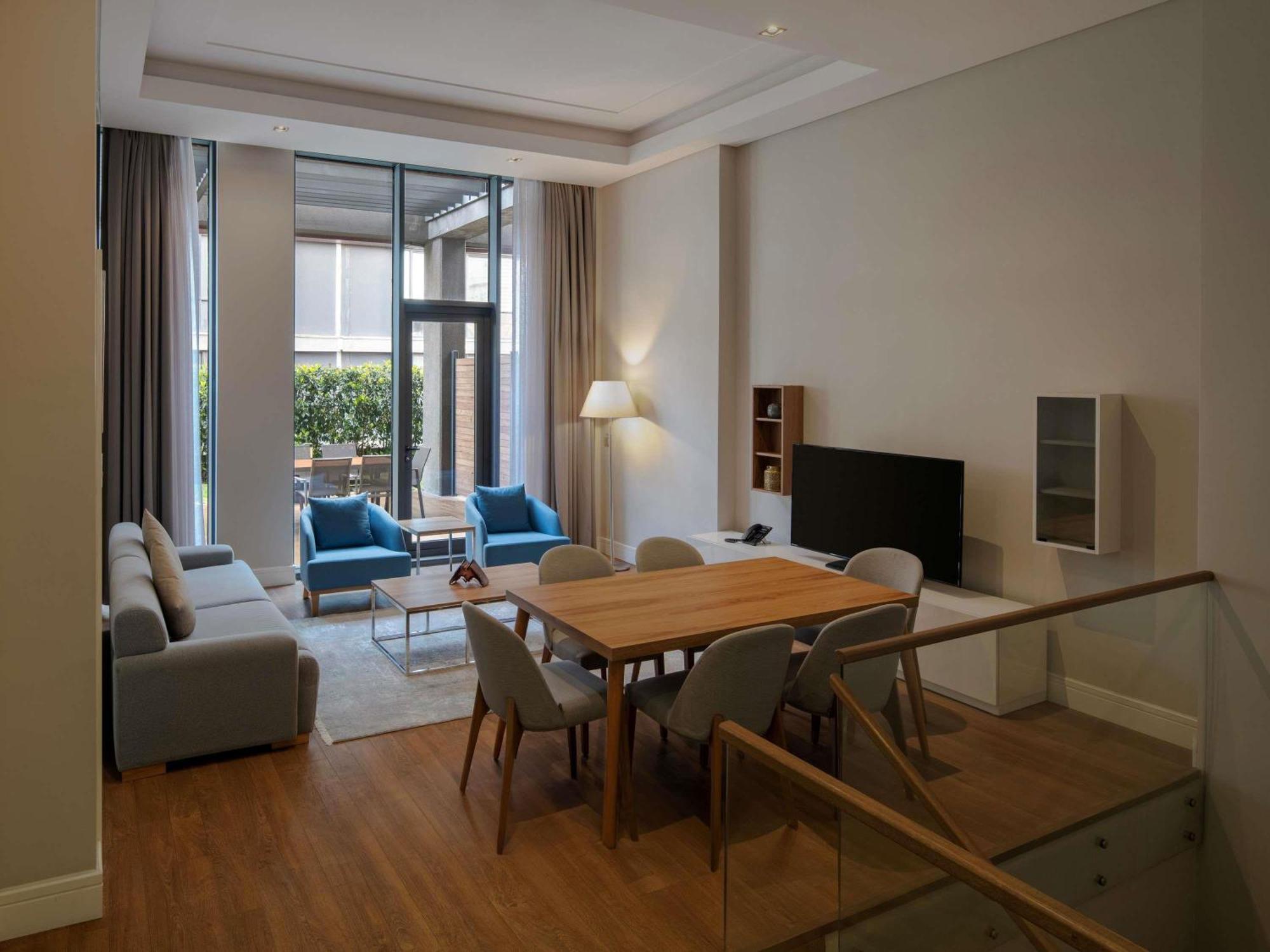 Movenpick Living Istanbul West Hotel Eksteriør billede