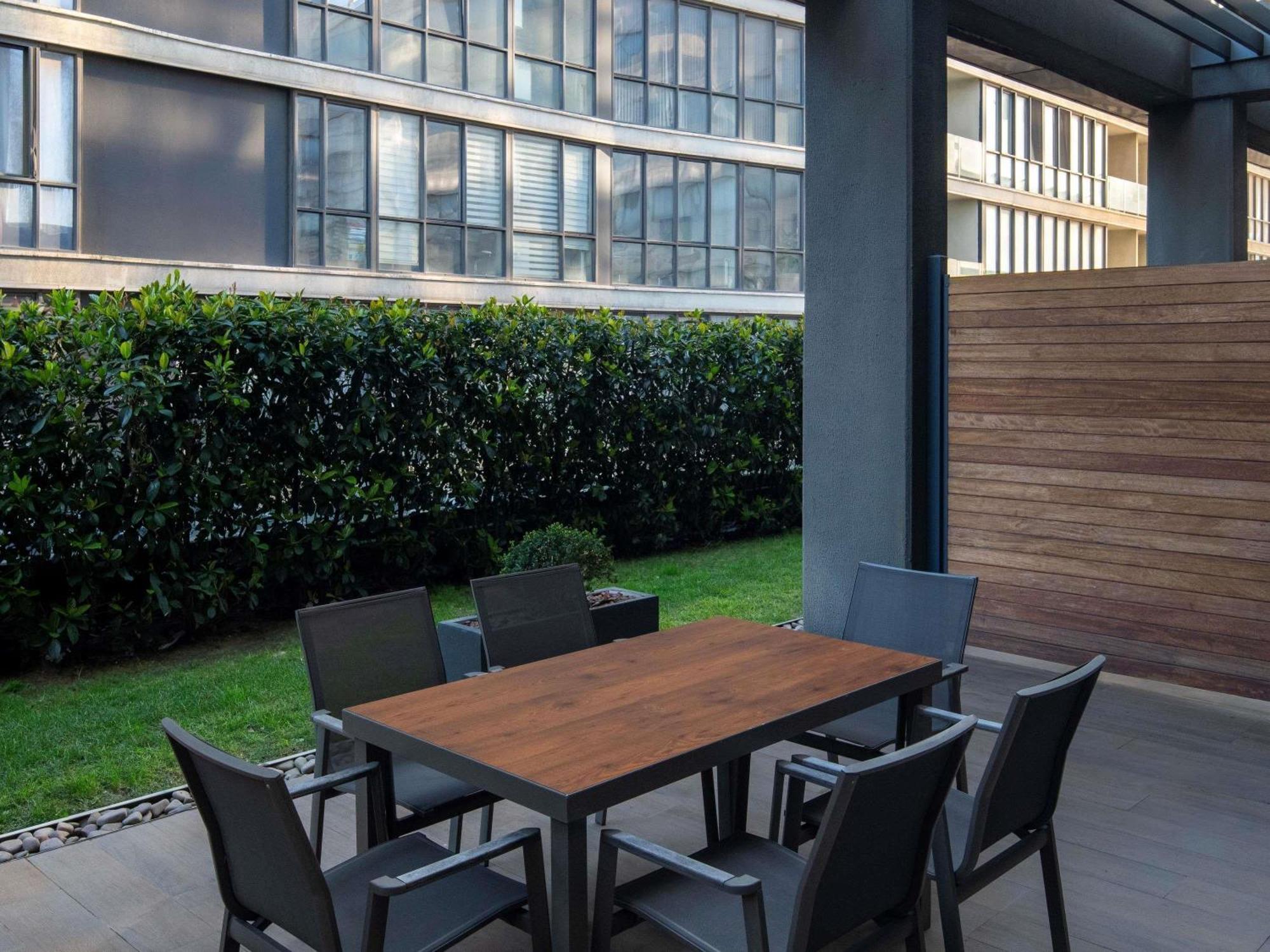 Movenpick Living Istanbul West Hotel Eksteriør billede