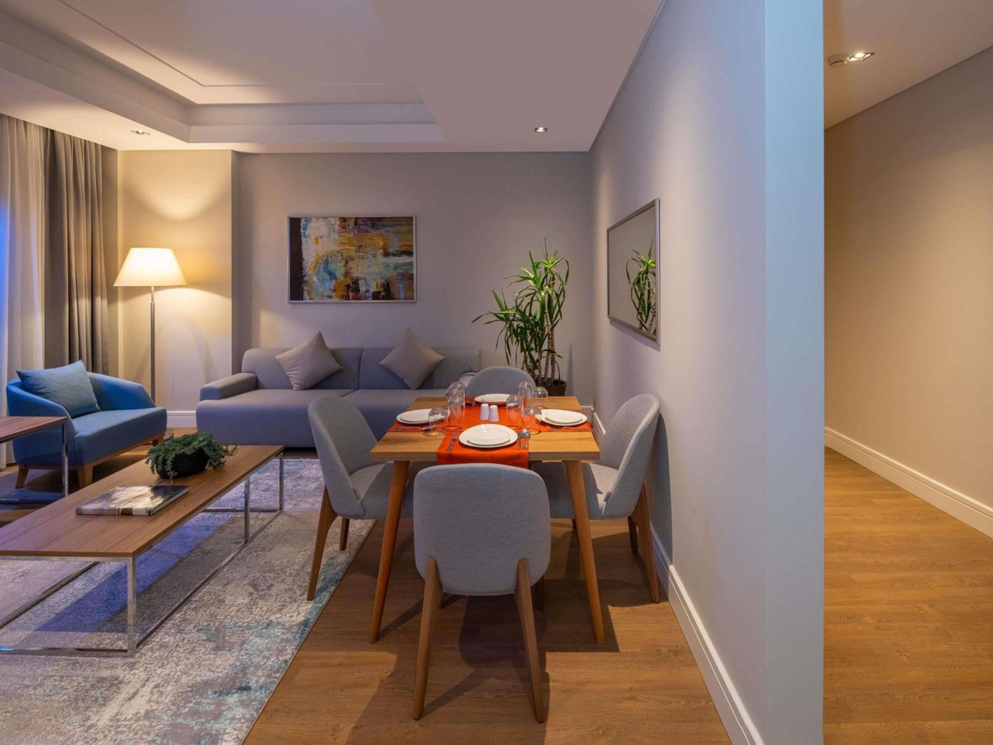Movenpick Living Istanbul West Hotel Eksteriør billede