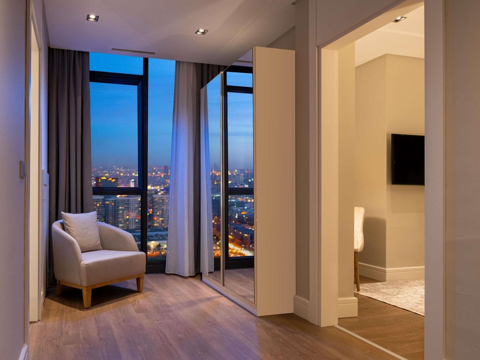 Movenpick Living Istanbul West Hotel Eksteriør billede